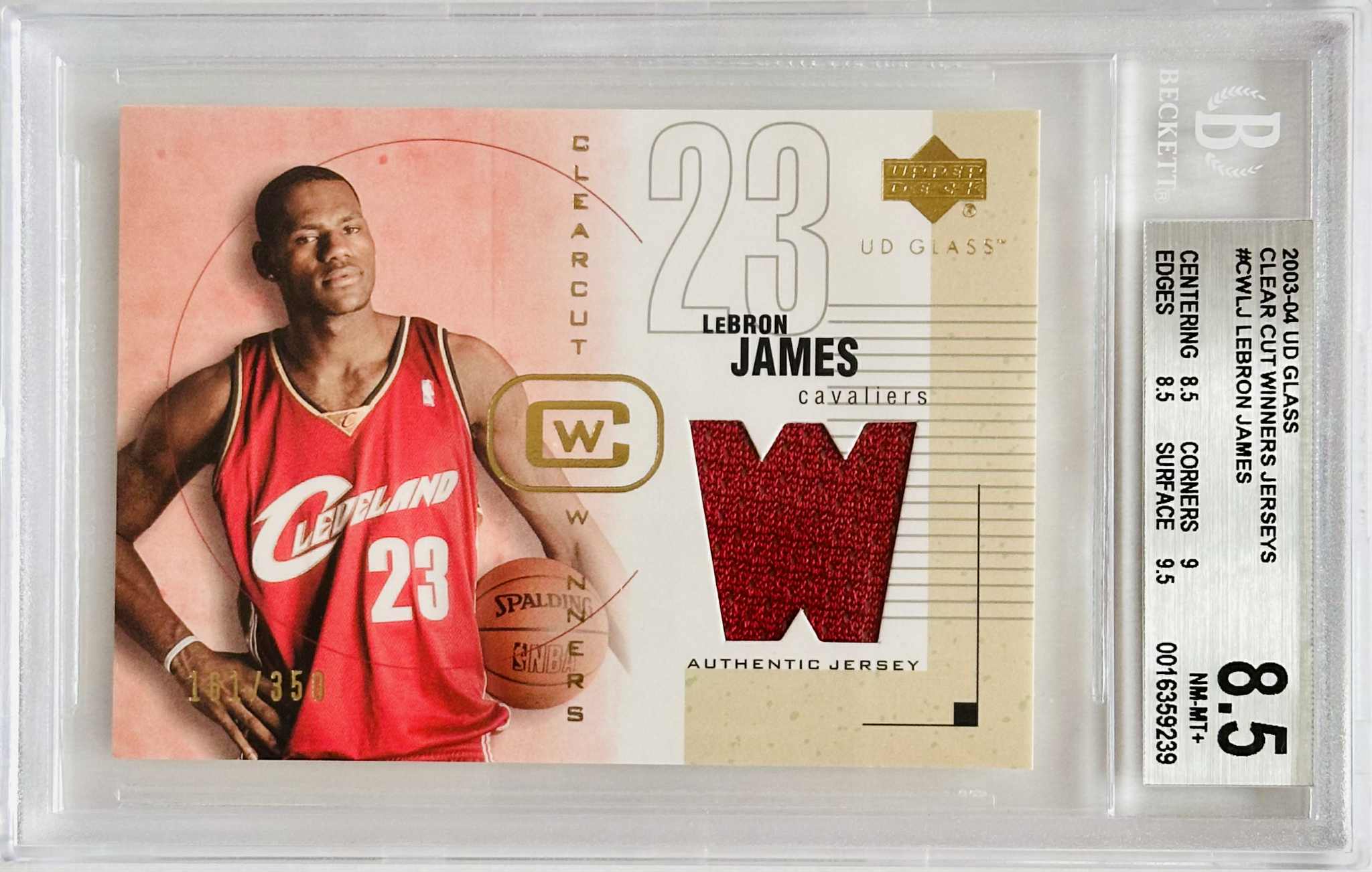 LeBron James – Karta NBA rookie z kawałkiem koszulki z 2003